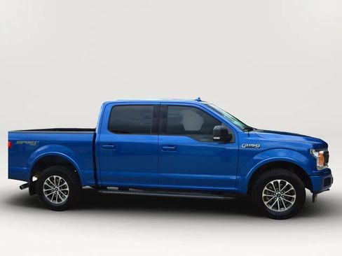 Used 2018 Ford F150 XLT w/ Equipment Group 302A Luxury AWD/4WD image 12