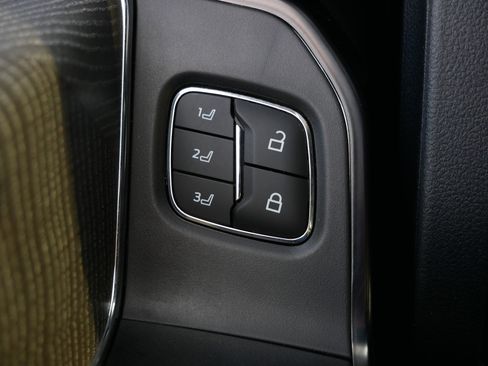 Used 2024 Ford F350 Platinum AWD/4WD image 28