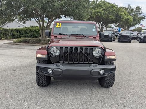 Used 2021 Jeep Gladiator Sport AWD/4WD image 3