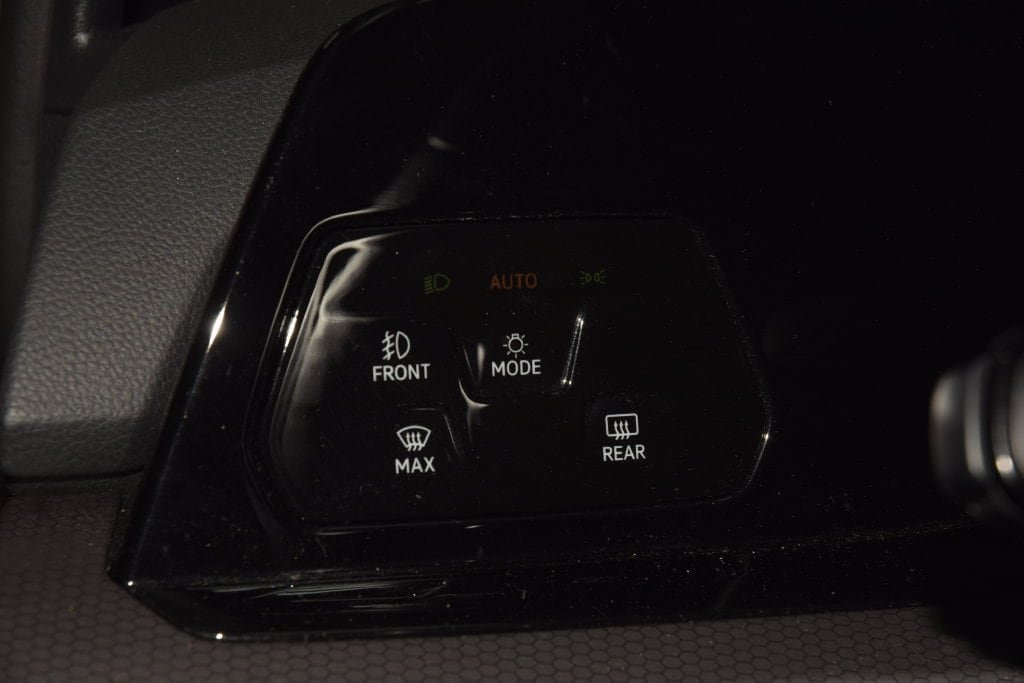 Used 2024 Volkswagen GTI SE FWD image 33