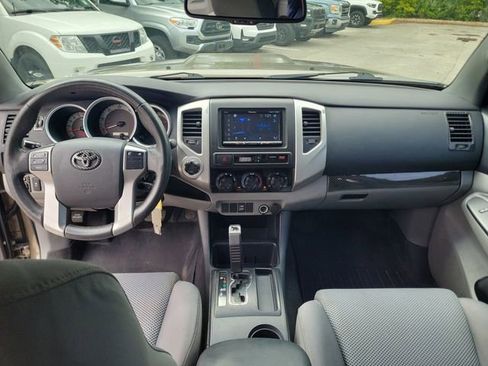 Used 2013 Toyota Tacoma 4x4 Access Cab V6 w/ TRD Sport Pkg image 11
