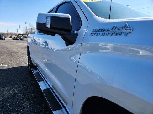 Used 2019 Chevrolet Silverado 1500 High Country AWD/4WD image 44
