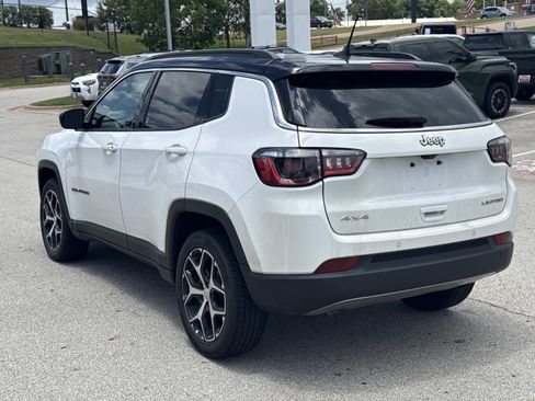 Used 2024 Jeep Compass Limited AWD/4WD image 8