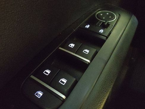 Used 2023 Kia Soul LX image 27