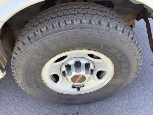 Used 2012 GMC Savana 2500 RWD image 23