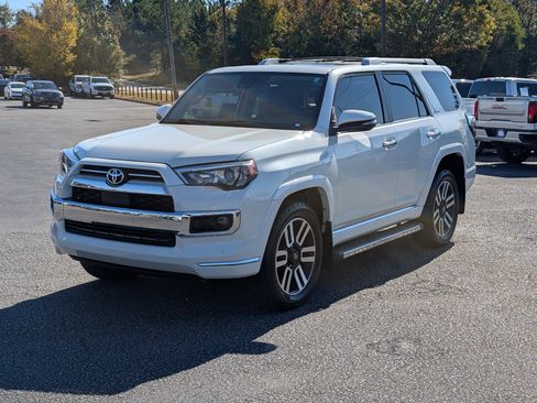 Used 2021 Toyota 4Runner Limited image 2