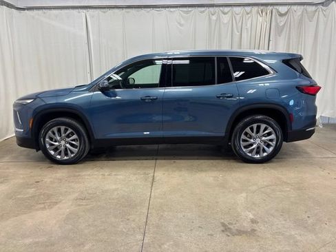 Used 2026 Buick Enclave Preferred FWD image 7