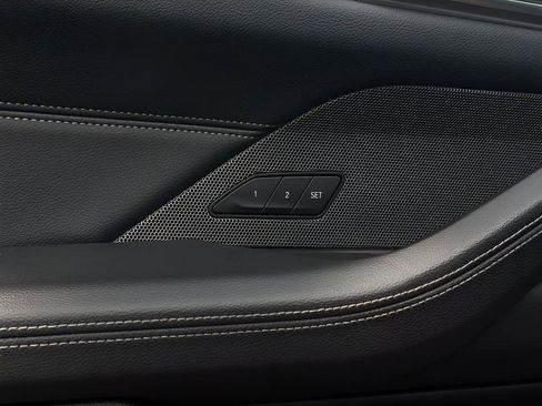 Used 2022 BMW 430i Coupe w/ M Sport Package RWD image 17