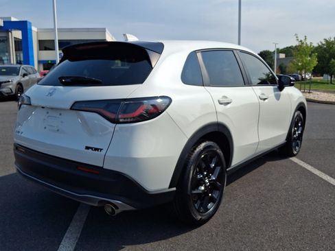 Certified 2024 Honda HR-V Sport image 7