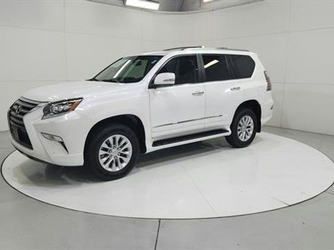 Used 2019 Lexus GX 460 Premium image 3