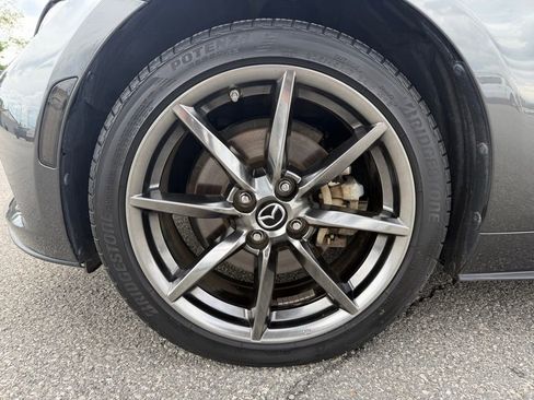 Used 2020 MAZDA MX-5 Miata RF Grand Touring RWD image 12