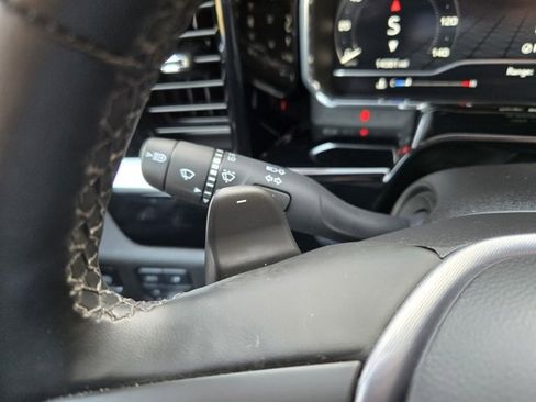 Used 2025 GMC Sierra 1500 Elevation image 26