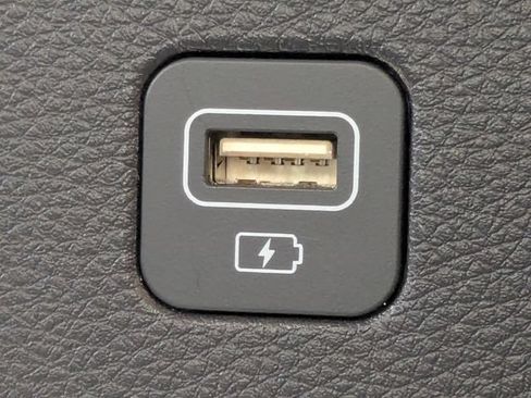 Certified 2024 Kia Carnival LX FWD image 17