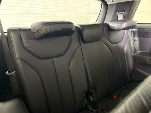 Used 2025 Hyundai Palisade SEL FWD image 18