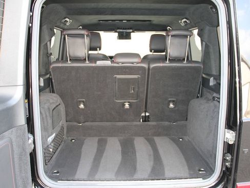 Used 2020 Mercedes-Benz G 63 AMG 4MATIC w/ G Manufaktur Interior Package image 22