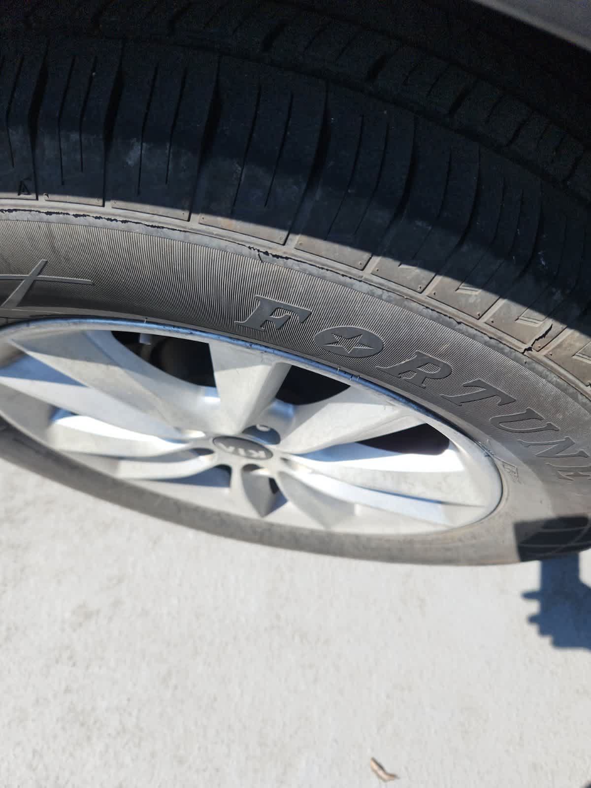 Used 2019 Kia Sorento FWD V6 image 15