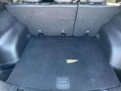 Used 2025 Jeep Compass Limited image 32