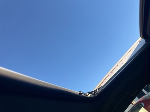 Certified 2022 Toyota RAV4 SE image 8