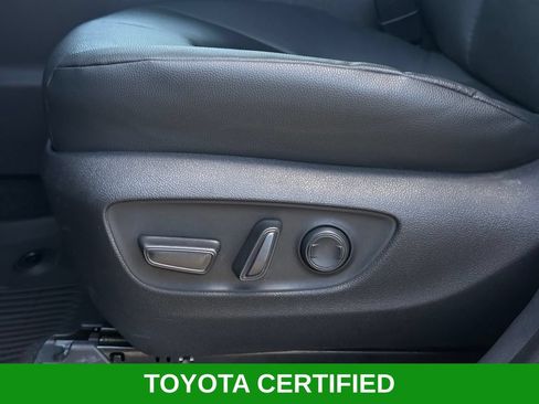 Used 2025 Toyota Grand Highlander AWD image 9
