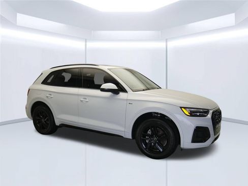 Certified 2023 Audi Q5 2.0T Premium w/ Convenience Package AWD/4WD image 11