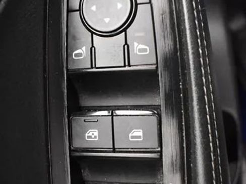 Used 2024 Nissan Rogue SV FWD image 21