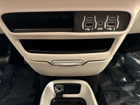 Used 2023 Chrysler Voyager LX FWD image 40