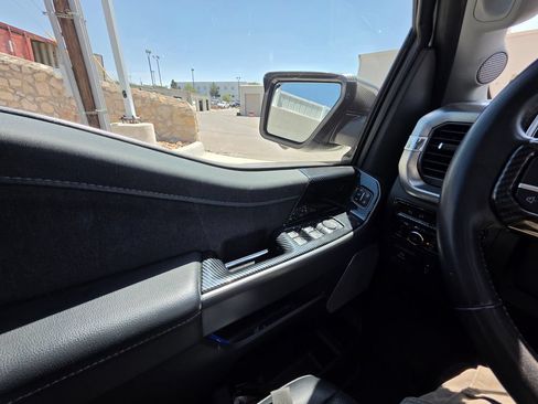Used 2022 Ford F150 Lariat w/ Equipment Group 502A High AWD/4WD image 17