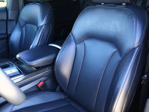 Used 2024 Audi Q8 Prestige w/ Prestige Package image 16