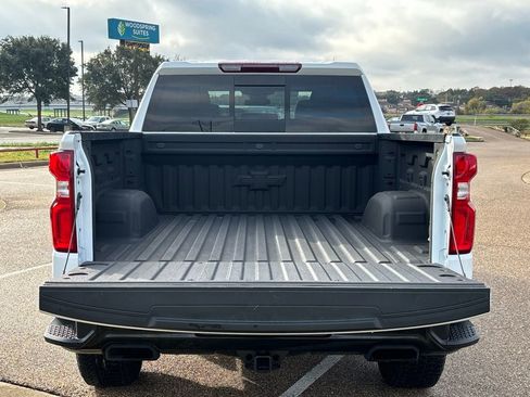 Used 2025 Chevrolet Silverado 1500 LT Trail Boss w/ Dark Appearance Package image 7