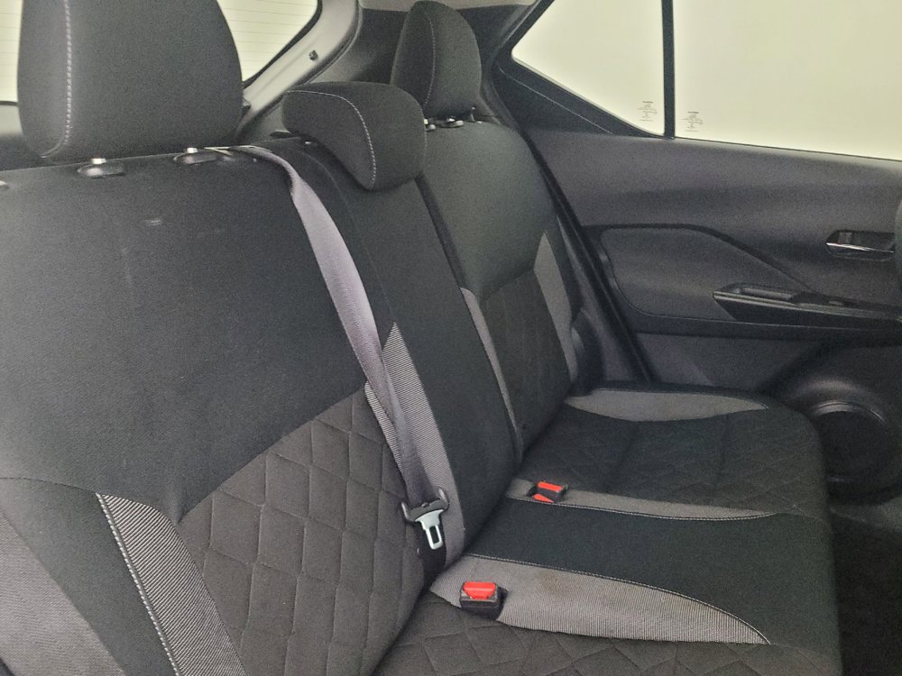 Used 2018 Nissan Kicks SV w/ Exterior Package FWD image 19