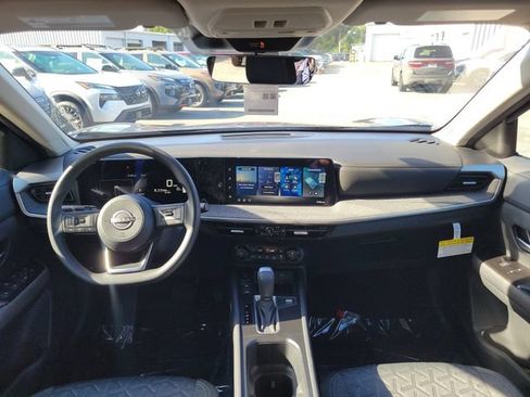 New 2026 Nissan Kicks SV w/ SV Premium Package FWD image 20