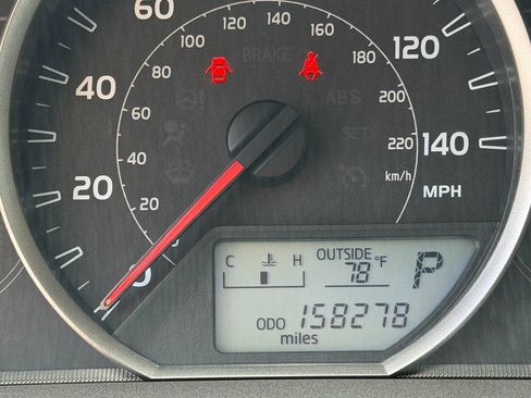 Used 2013 Toyota RAV4 XLE AWD/4WD image 22