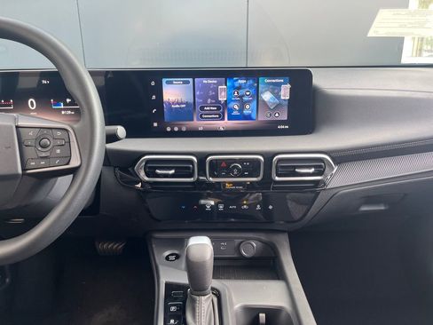 New 2026 Nissan Sentra SV image 16