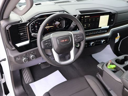 New 2026 GMC Sierra 1500 Elevation image 24