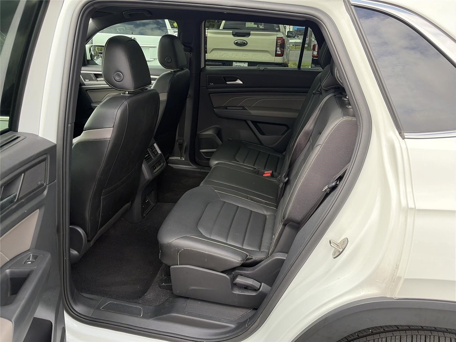 Used 2021 Volkswagen Atlas Cross Sport SEL Premium AWD/4WD image 12