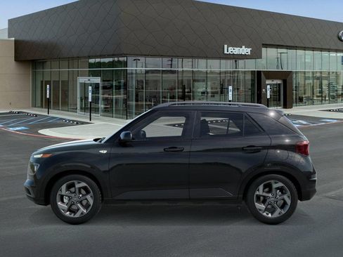 New 2026 Hyundai Venue SEL FWD image 3