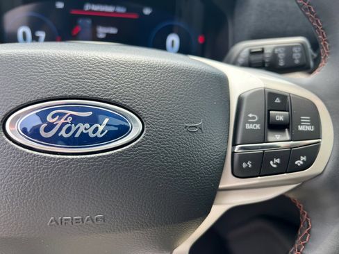 New 2026 Ford Explorer Active w/ Active Comfort Package AWD/4WD image 34