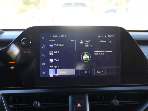 Certified 2025 Lexus UX 300h AWD w/ Accessory Package (Z2) image 21