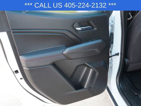 Used 2024 Chevrolet Colorado Z71 w/ Z71 Convenience Package 2 AWD/4WD image 29