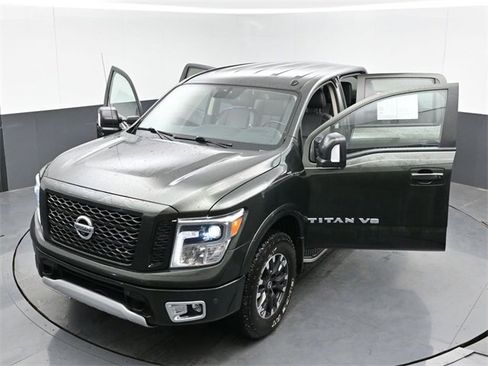 Used 2019 Nissan Titan PRO-4X w/ Pro-4x Convenience Package image 41