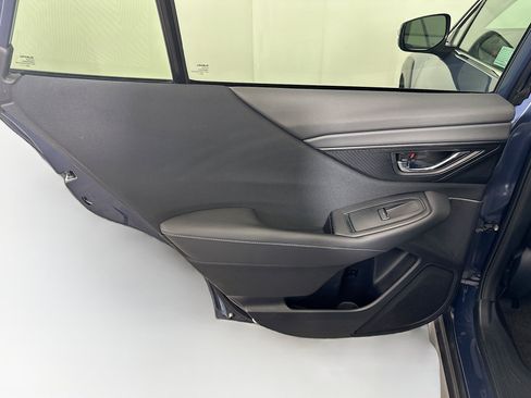 Used 2025 Subaru Outback Premium image 27