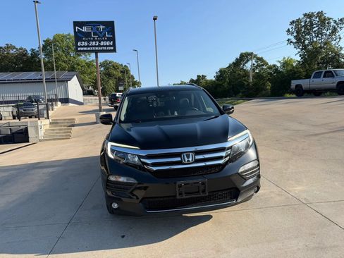 Used 2017 Honda Pilot Elite image 4