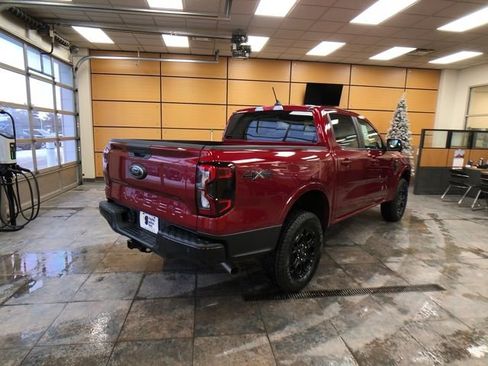 New 2025 Ford Ranger Lariat w/ Black Appearance Package image 7