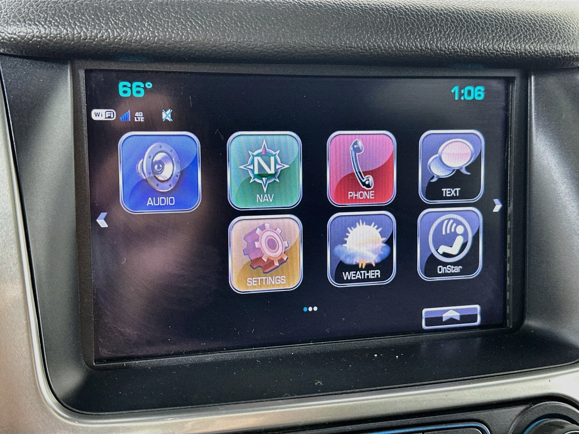 Used 2018 Chevrolet Tahoe Premier AWD/4WD image 15