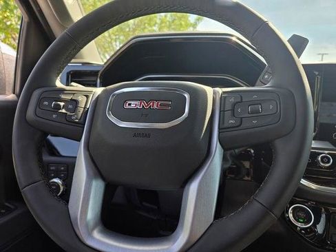 New 2026 GMC Sierra 1500 SLE w/ X31 Off-Road Package AWD/4WD image 18