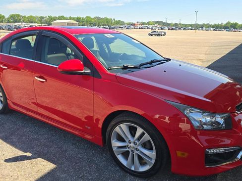 Used 2015 Chevrolet Cruze LTZ w/ Sun, Sound and Sport Package image 3