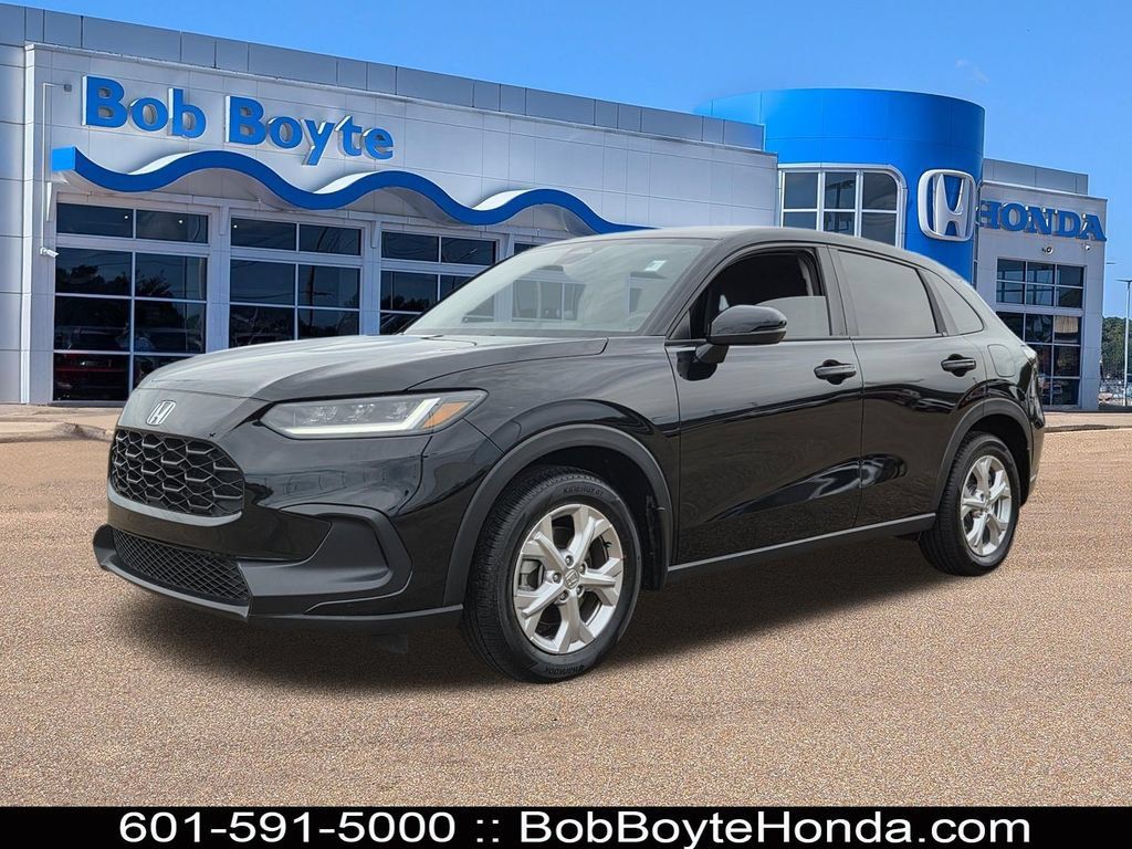 Used 2024 Honda HR-V LX image 1