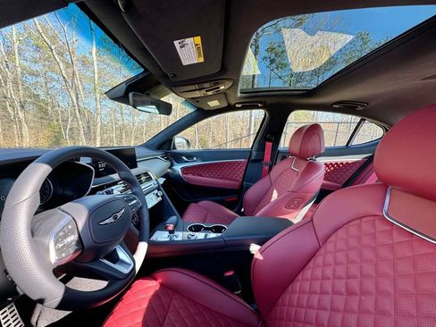 Used 2025 Genesis G70 3.3T Advanced w/ Sport Prestige Package image 19