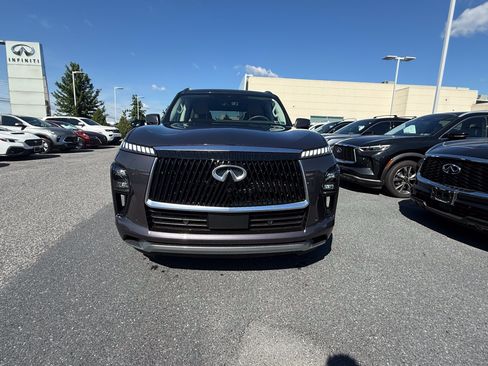 Certified 2025 INFINITI QX80 Luxe AWD/4WD image 4