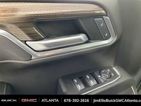 Used 2025 Chevrolet Silverado 1500 LT image 23